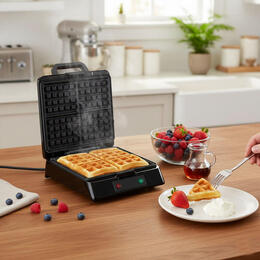 Waflovač na 4 veľké wafle s nepriľnavým povrchom KADEN